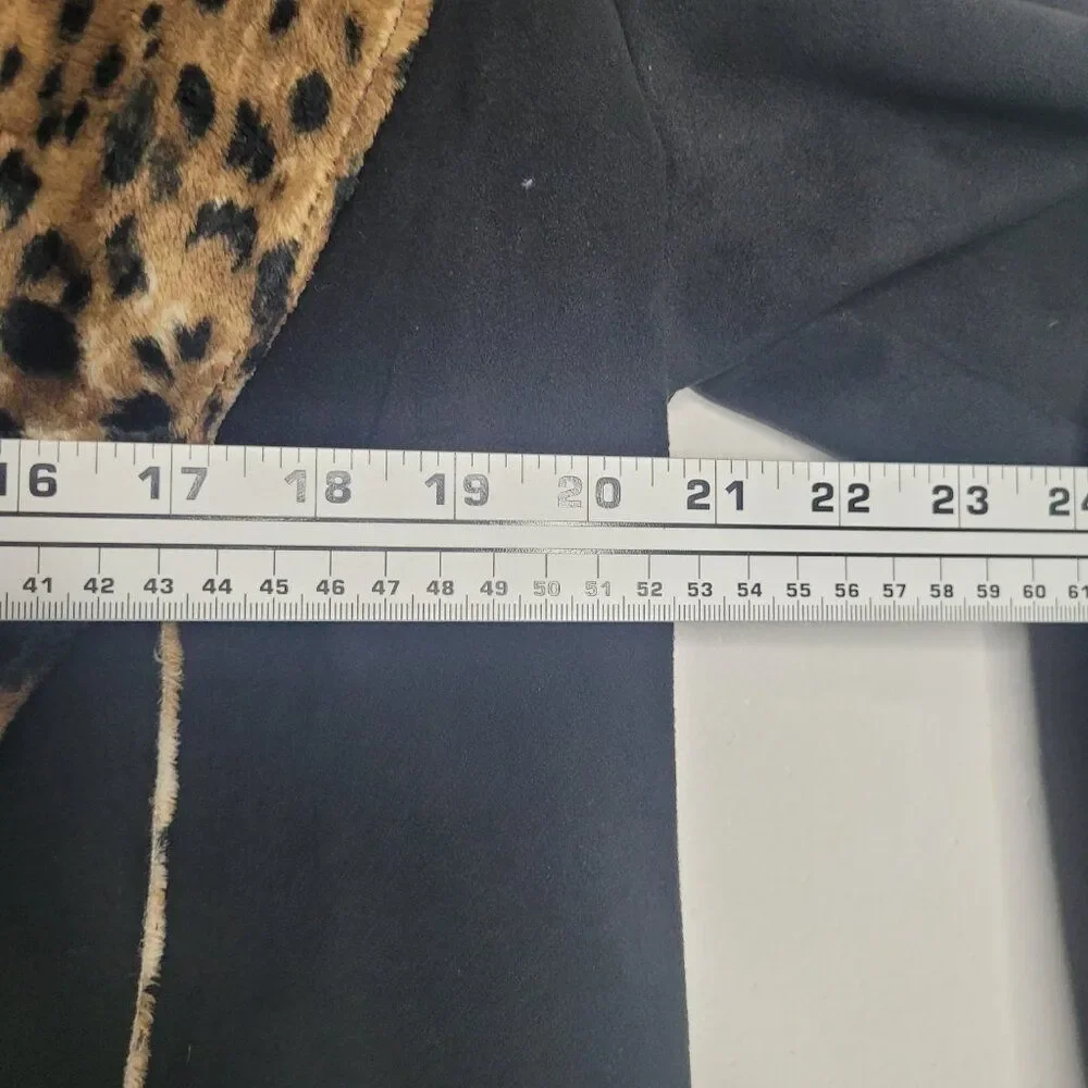 Vintage y2k black brown animal print quirky grunge chic clasp front jacket med